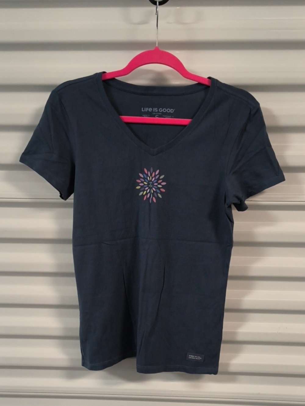 Life Is Good Crusher Graphic V-neck Short Sleeve T-Shirt Women's S